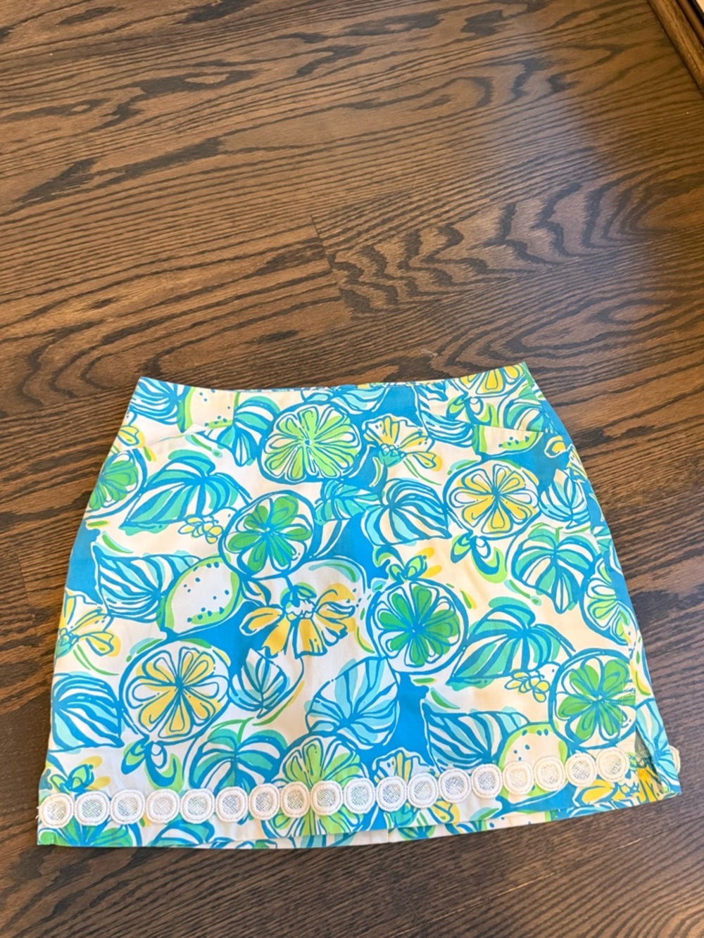 Lilly Pulitzer Floral Mini Skirt/skort Size 6